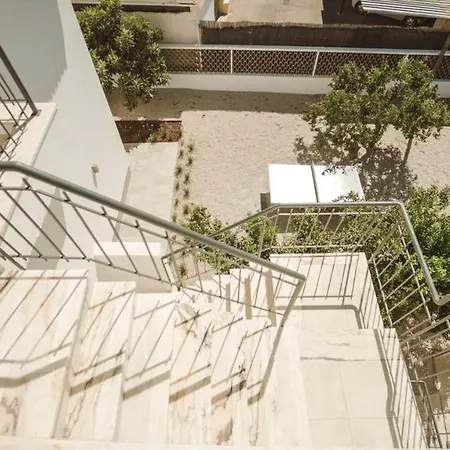 House With 7 Bedrooms In With Wonderful Sea View Shared Pool Enclosed Garden 18 Km From The Beach * Estoi
