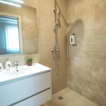 House With 7 Bedrooms In With Wonderful Sea View Shared Pool Enclosed Garden 18 Km From The Beach * Estoi
