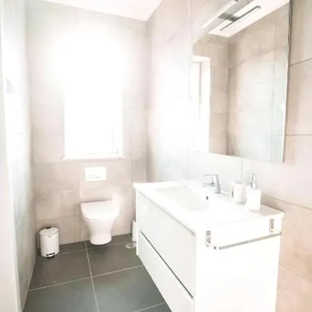 House With 7 Bedrooms In With Wonderful Sea View Shared Pool Enclosed Garden 18 Km From The Beach * Estoi