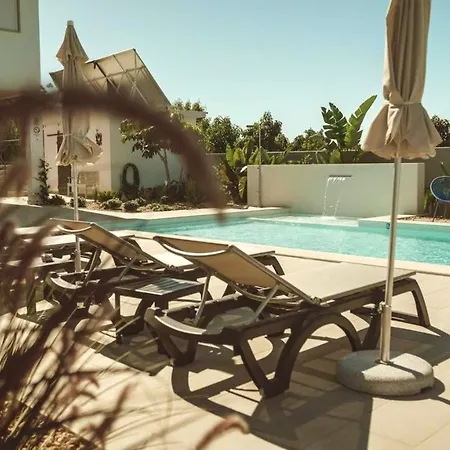 House With 7 Bedrooms In With Wonderful Sea View Shared Pool Enclosed Garden 18 Km From The Beach * Estoi